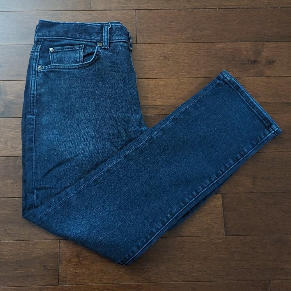 Banana Republic The Traveler Essential